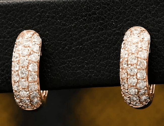 Diamond Round Pavé in 10k Gold - BellemareDugasJoaillerie